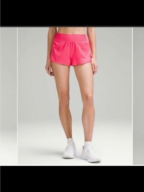 Lululemon Hotty Hot High-Rise Lined Short 2.5" in Lip Gloss